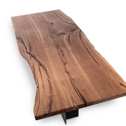 Tisch aus einem Stamm – Eiche mit Waldkante